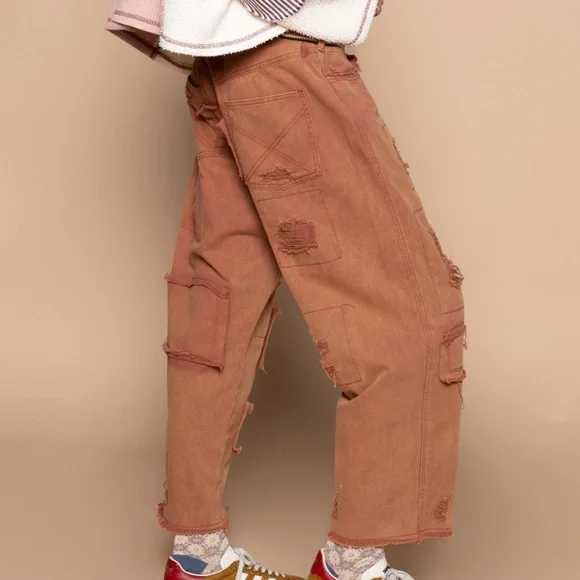POL “ Dani 2“ POL Loose Fit Boyfriend Cropped Pant with Distress Detail 60
